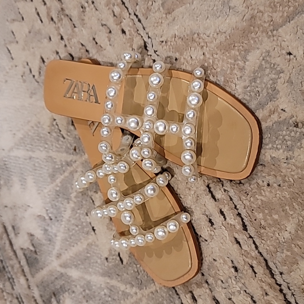 Sandals - Picture 5 of 5